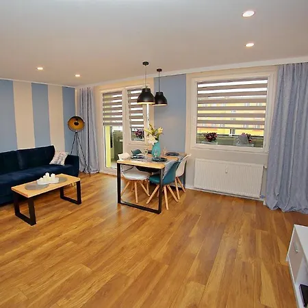 Apartament Sloneczniki Zabobrze Еленя-Гура